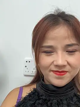 Efangfang online show from 09.15.25