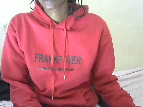 Pretty-emmie online show from 01.16.25
