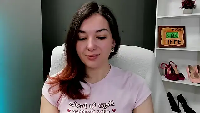 Snapshot of Meagn_Extasy chatting on 06.04.26 Meagn Extasy online show from 06.04.26