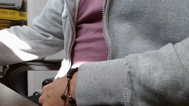 MrKunilingue online show from 03.10.26