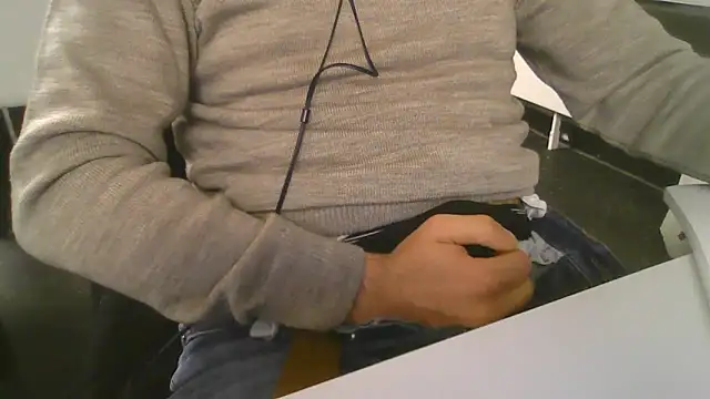 HornyBoy  2004 online show from 02.26.25