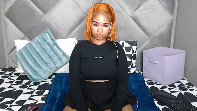 Snapshot of LOYAL_SASHA chatting on 12.22.24 LOYAL SASHA online show from 12.22.24
