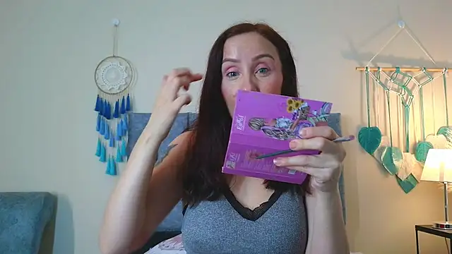 Snapshot of IberianMoonMK chatting on 11.25.25 IberianMoonMK online show from 11.25.25