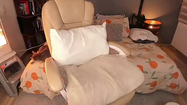 Roussmariehenao online show from 09.19.25