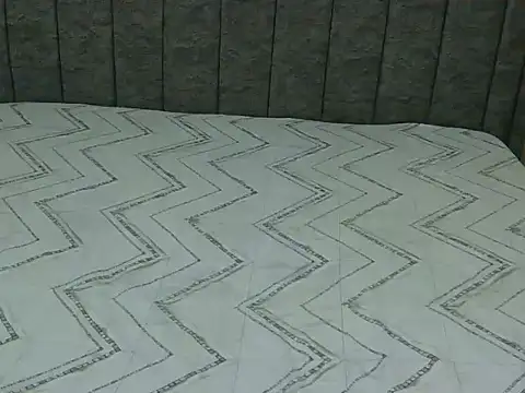 miss-seductive online show from 10.18.25