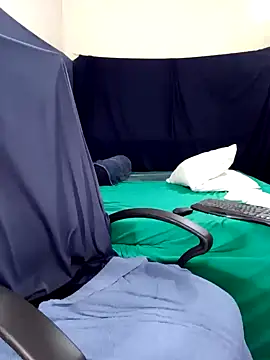 Midnight Blossom online show from 02.18.25