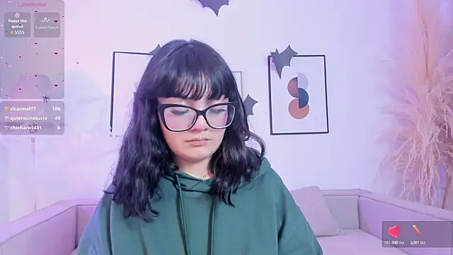 Sweet Namii online show from 10.21.25