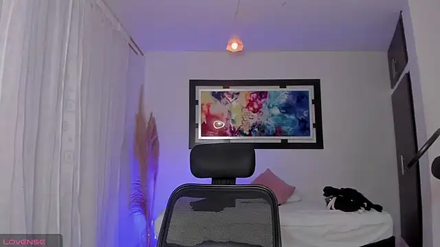 Scarlett 811 online show from 04.16.26