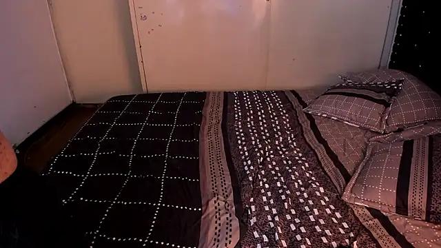 valerie luxe  online show from 01.11.26