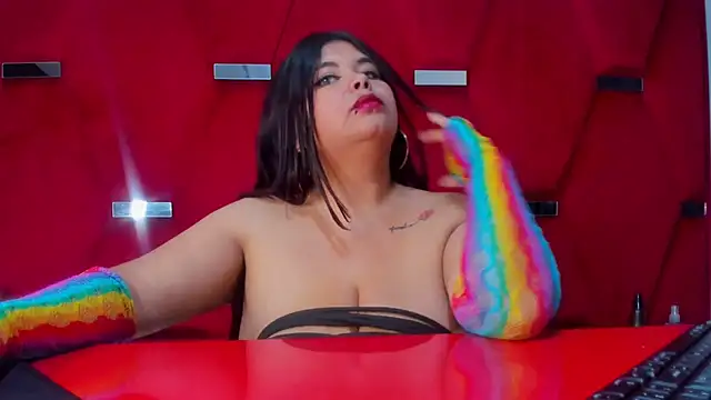 Snapshot of Thyna_Smithx69 chatting on 01.02.25 Thyna Smithx69 online show from 01.02.25