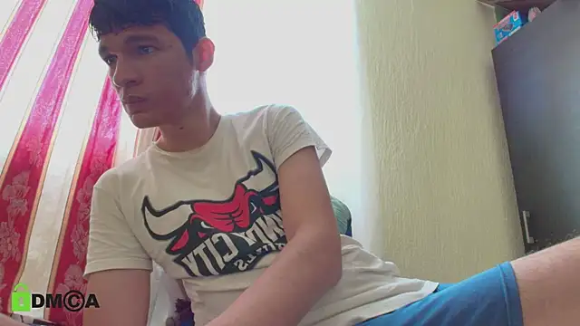 Paulhot018 online show from 09.18.25