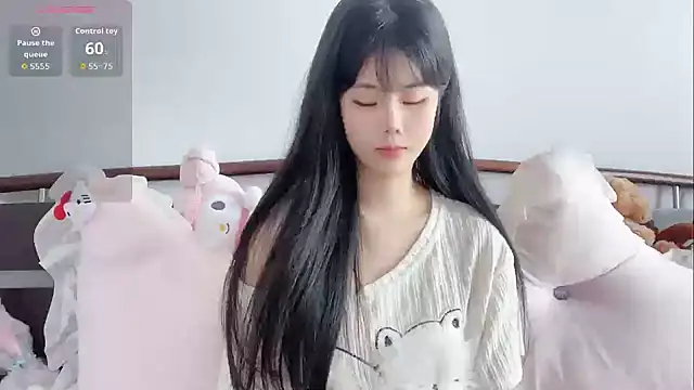 Qedgjwyz1 online show from 04.17.26