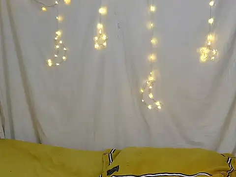 StarBarbiee online show from 12.17.25