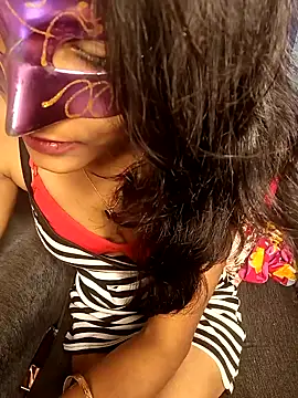 Snapshot of REVA_DARLING chatting on 01.28.25 REVA DARLING online show from 01.28.25