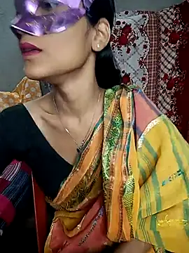 Snapshot of REVA_DARLING chatting on 03.05.25 REVA DARLING online show from 03.05.25