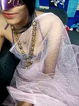 Snapshot of REVA_DARLING chatting on 03.06.25 REVA DARLING online show from 03.06.25