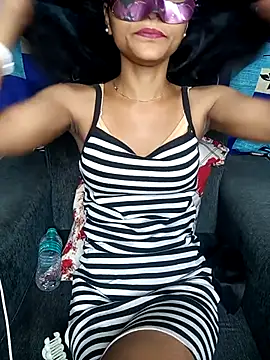 Snapshot of REVA_DARLING chatting on 03.17.25 REVA DARLING online show from 03.17.25