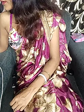 Snapshot of REVA_DARLING chatting on 09.17.25 REVA DARLING online show from 09.17.25