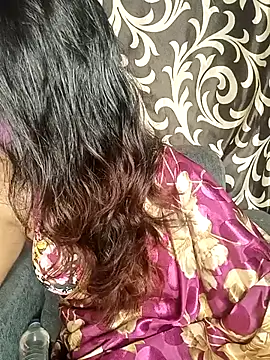 Snapshot of REVA_DARLING chatting on 09.20.25 REVA DARLING online show from 09.20.25