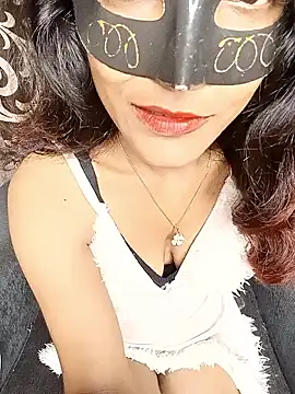 Snapshot of REVA_DARLING chatting on 09.27.25 REVA DARLING online show from 09.27.25