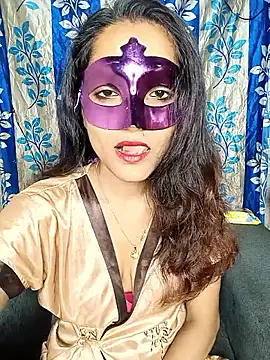 Snapshot of REVA_DARLING chatting on 11.03.25 REVA DARLING online show from 11.03.25