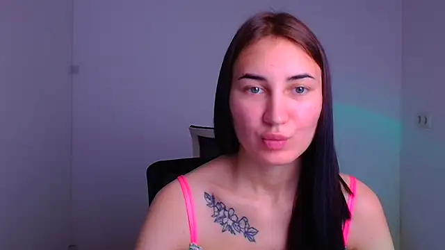 Jennifer Blum online show from 12.10.24