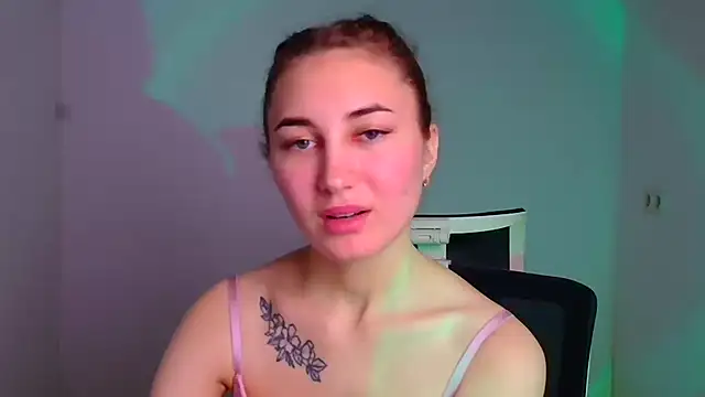 Jennifer Blum online show from 12.23.24