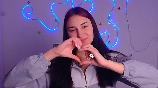 Jennifer Blum online show from 03.04.25