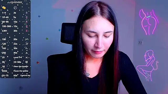 Jennifer Blum online show from 10.03.25