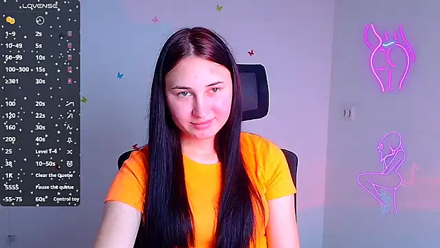 Jennifer Blum online show from 10.08.25