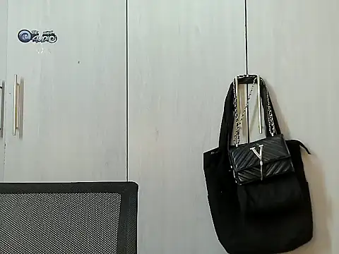 Destiny Desire online show from 10.13.25