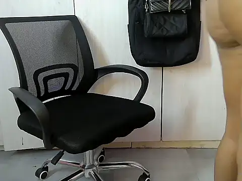 Destiny Desire online show from 10.25.25