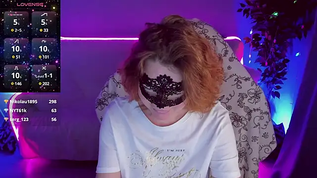 Sexy-Housewife online show from 01.18.25
