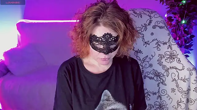 Sexy-Housewife online show from 01.24.25