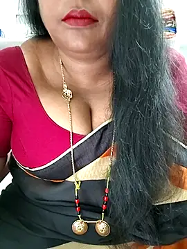 Snapshot of Swapna_143 chatting on 11.11.25 Swapna 143 online show from 11.11.25