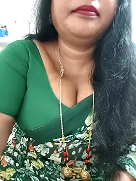 Snapshot of Swapna_143 chatting on 05.08.26 Swapna 143 online show from 05.08.26