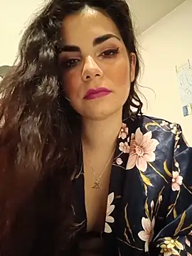 Saturnia Yvonne online show from 12.06.24