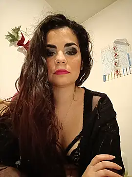 Saturnia Yvonne online show from 01.24.25