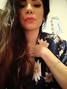 Saturnia Yvonne online show from 02.21.25