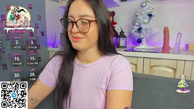 Snapshot of Kruela_Eva chatting on 12.27.24 Kruela Eva online show from 12.27.24