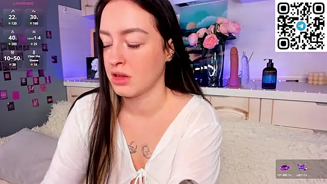 Snapshot of Kruela_Eva chatting on 03.17.25 Kruela Eva online show from 03.17.25