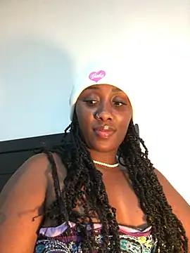 Snapshot of Lola_kims chatting on 06.24.26 Lola kims online show from 06.24.26