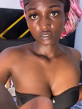 Curvixx online show from 03.08.25