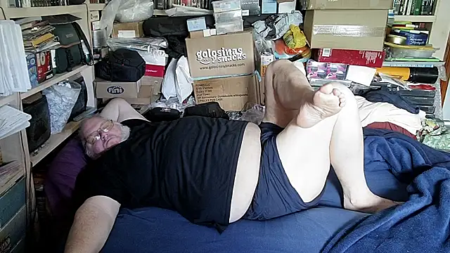 hadeszeuss2 online show from 04.17.26