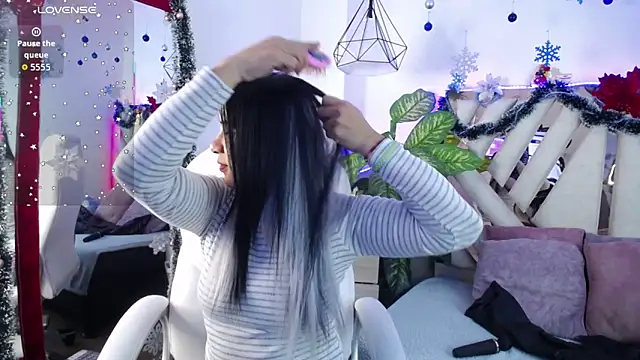 Camille jhonson online show from 12.19.25