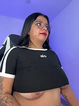 Devilsweet17 online show from 02.03.26