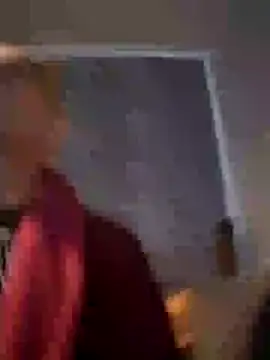 Snapshot of heitzer1072 chatting on 01.17.25 heitzer1072 online show from 01.17.25