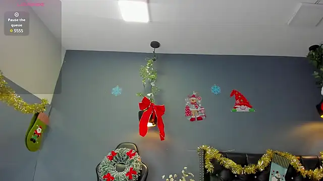 Hannah Miller   online show from 12.26.24