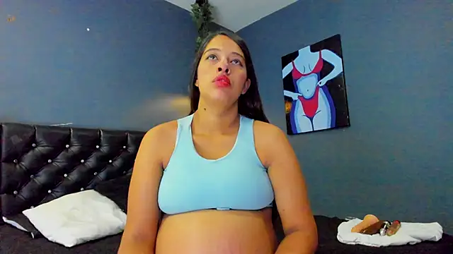 Hannah Miller   online show from 03.05.25