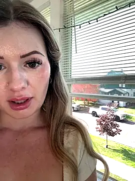 LoveShae  online show from 10.03.25